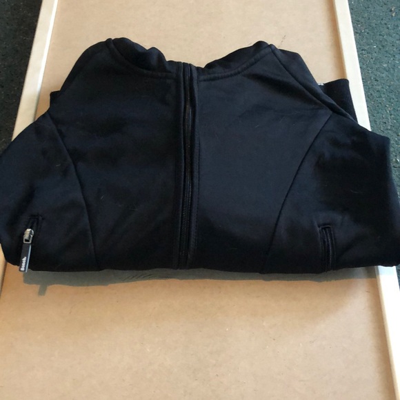Black zip up sweater - Picture 3 of 3